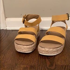 Espadrille platforms